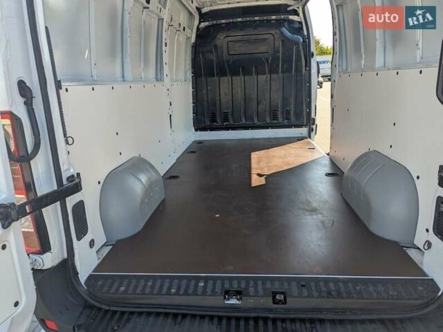 Білий Рено Мастєр, об'ємом двигуна 2.3 л та пробігом 176 тис. км за 18300 $, фото 19 на Automoto.ua