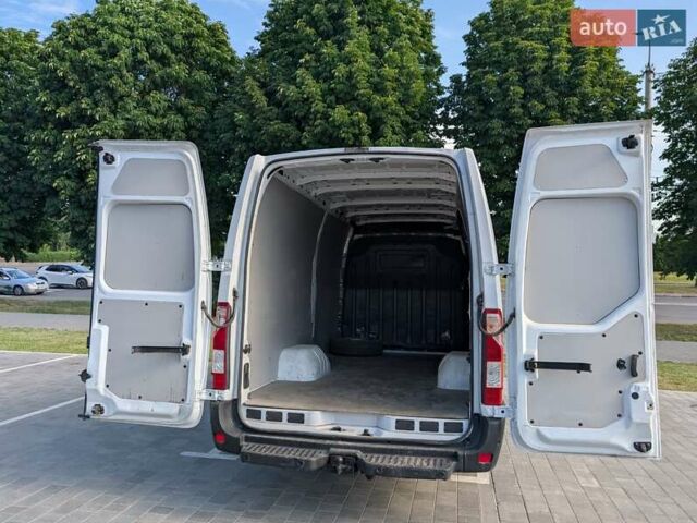 Белый Рено Мастер, объемом двигателя 2.3 л и пробегом 195 тыс. км за 23200 $, фото 6 на Automoto.ua