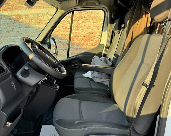 Білий Рено Мастєр, об'ємом двигуна 2.3 л та пробігом 282 тис. км за 20900 $, фото 14 на Automoto.ua