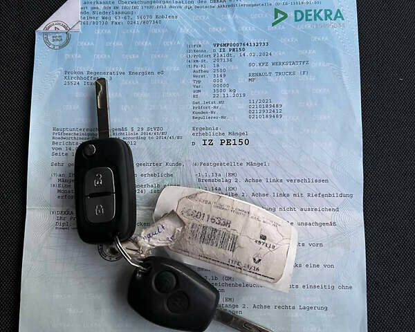 Белый Рено Мастер, объемом двигателя 0 л и пробегом 209 тыс. км за 19300 $, фото 15 на Automoto.ua