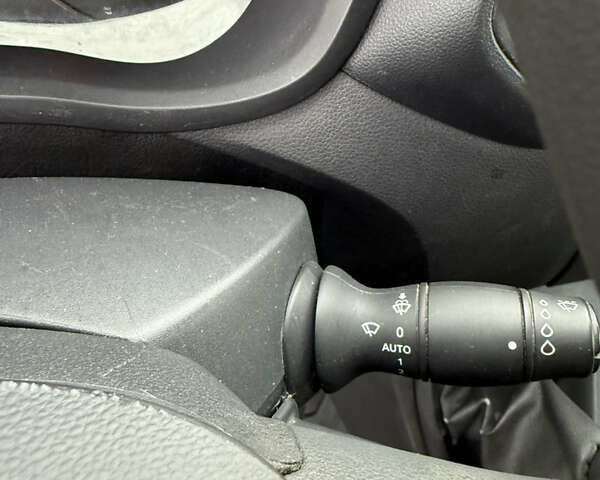 Білий Рено Мастєр, об'ємом двигуна 2.3 л та пробігом 270 тис. км за 16950 $, фото 16 на Automoto.ua