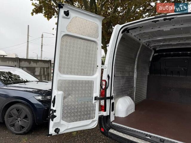 Белый Рено Мастер, объемом двигателя 0 л и пробегом 165 тыс. км за 19999 $, фото 37 на Automoto.ua