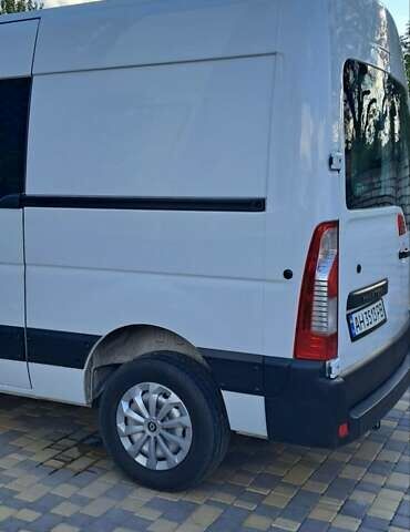 Білий Рено Мастєр, об'ємом двигуна 2.3 л та пробігом 287 тис. км за 18000 $, фото 3 на Automoto.ua