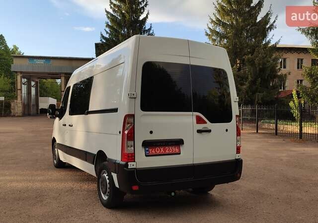 Белый Рено Мастер, объемом двигателя 2.3 л и пробегом 237 тыс. км за 17700 $, фото 10 на Automoto.ua