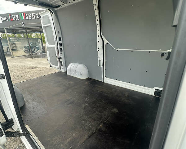 Белый Рено Мастер, объемом двигателя 2.3 л и пробегом 122 тыс. км за 21500 $, фото 24 на Automoto.ua