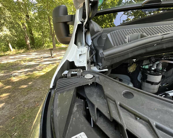 Белый Рено Мастер, объемом двигателя 2.3 л и пробегом 174 тыс. км за 18999 $, фото 12 на Automoto.ua