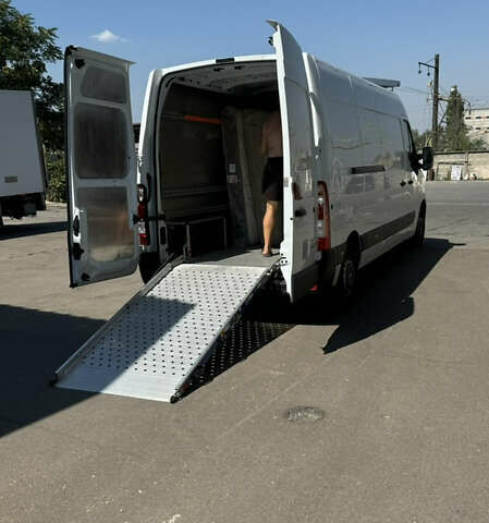 Білий Рено Мастєр, об'ємом двигуна 2.3 л та пробігом 186 тис. км за 18900 $, фото 13 на Automoto.ua