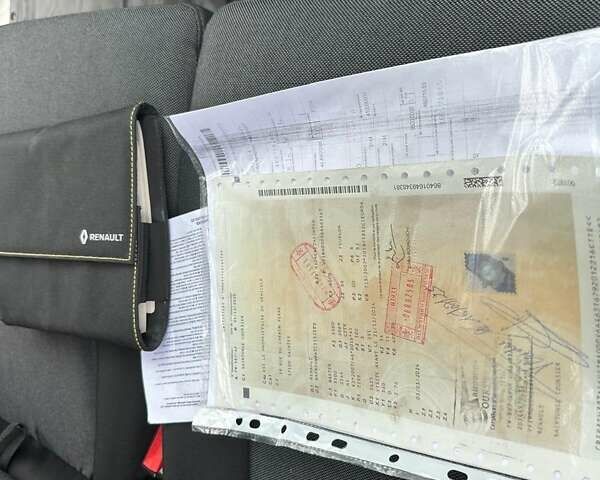 Белый Рено Мастер, объемом двигателя 2.3 л и пробегом 189 тыс. км за 19700 $, фото 24 на Automoto.ua