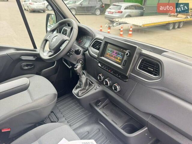 Белый Рено Мастер, объемом двигателя 2.3 л и пробегом 257 тыс. км за 19300 $, фото 52 на Automoto.ua