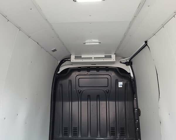 Белый Рено Мастер, объемом двигателя 2.3 л и пробегом 275 тыс. км за 21900 $, фото 20 на Automoto.ua
