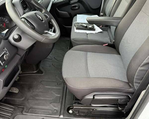 Белый Рено Мастер, объемом двигателя 2.3 л и пробегом 219 тыс. км за 21900 $, фото 36 на Automoto.ua
