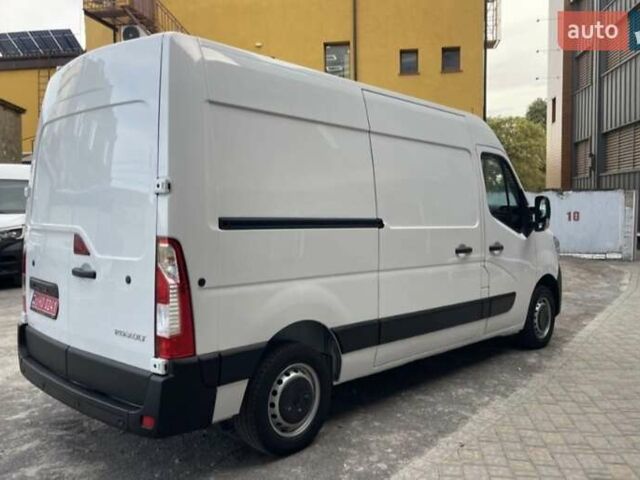 Белый Рено Мастер, объемом двигателя 2.3 л и пробегом 193 тыс. км за 19400 $, фото 9 на Automoto.ua
