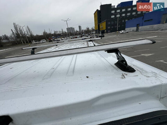 Белый Рено Мастер, объемом двигателя 2.3 л и пробегом 64 тыс. км за 25000 $, фото 26 на Automoto.ua