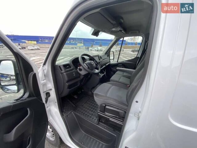 Белый Рено Мастер, объемом двигателя 0 л и пробегом 159 тыс. км за 19950 $, фото 31 на Automoto.ua
