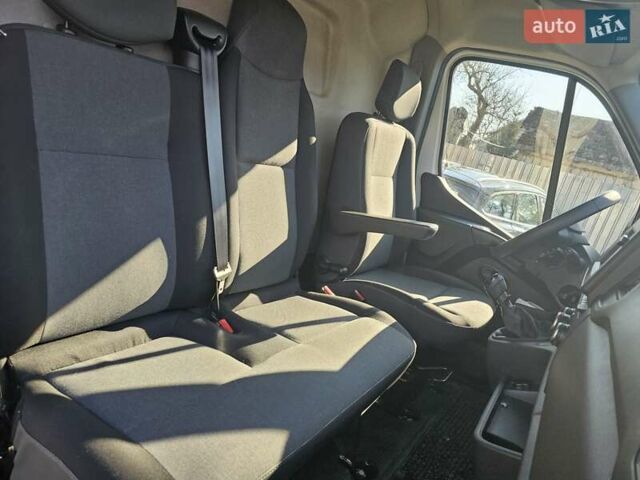 Білий Рено Мастєр, об'ємом двигуна 2.3 л та пробігом 220 тис. км за 19750 $, фото 20 на Automoto.ua