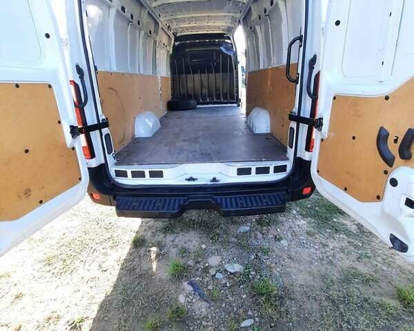 Белый Рено Мастер, объемом двигателя 2.3 л и пробегом 284 тыс. км за 21499 $, фото 8 на Automoto.ua