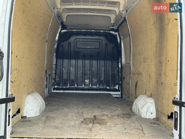Білий Рено Мастєр, об'ємом двигуна 2.3 л та пробігом 225 тис. км за 23245 $, фото 111 на Automoto.ua