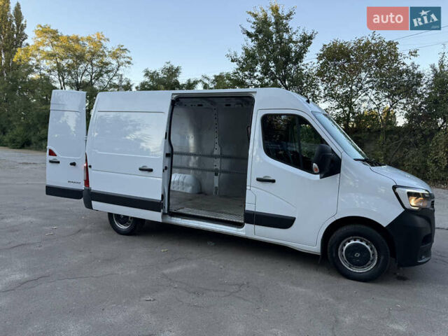 Белый Рено Мастер, объемом двигателя 2.3 л и пробегом 250 тыс. км за 19500 $, фото 22 на Automoto.ua