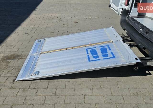 Білий Рено Мастєр, об'ємом двигуна 2.3 л та пробігом 186 тис. км за 18100 $, фото 41 на Automoto.ua
