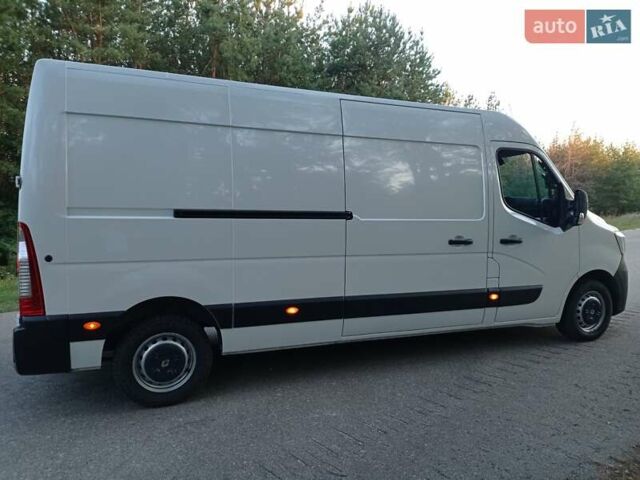 Белый Рено Мастер, объемом двигателя 2.3 л и пробегом 141 тыс. км за 24500 $, фото 2 на Automoto.ua