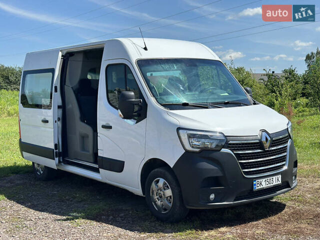 Белый Рено Мастер, объемом двигателя 2.3 л и пробегом 287 тыс. км за 17200 $, фото 1 на Automoto.ua
