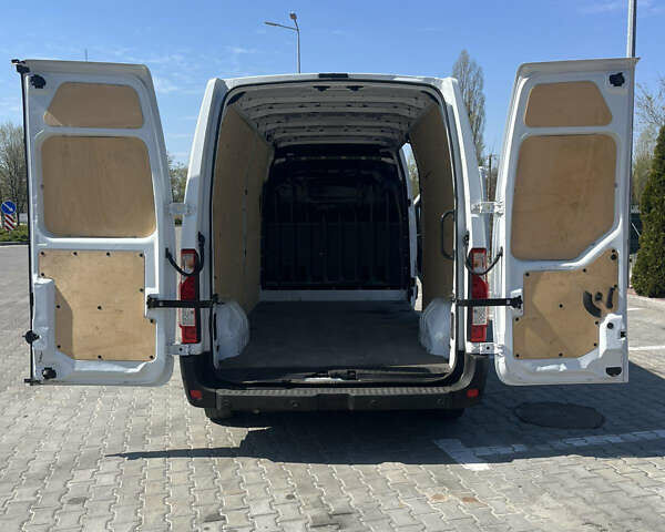 Білий Рено Мастєр, об'ємом двигуна 2.3 л та пробігом 125 тис. км за 25300 $, фото 5 на Automoto.ua