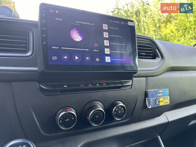 Белый Рено Мастер, объемом двигателя 2.3 л и пробегом 290 тыс. км за 23800 $, фото 35 на Automoto.ua