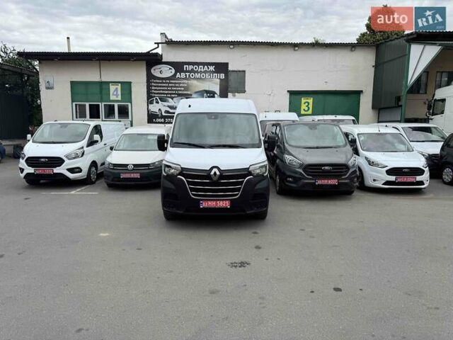 Білий Рено Мастєр, об'ємом двигуна 2.3 л та пробігом 257 тис. км за 18900 $, фото 1 на Automoto.ua
