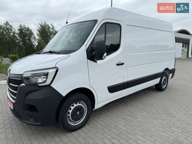 Белый Рено Мастер, объемом двигателя 2.3 л и пробегом 207 тыс. км за 20000 $, фото 1 на Automoto.ua