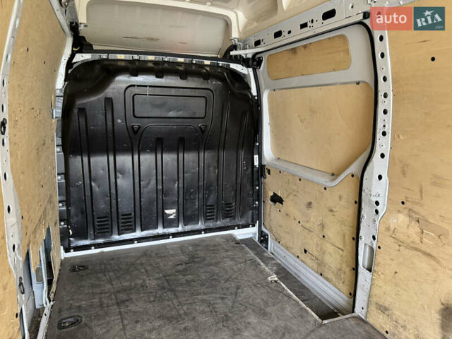 Білий Рено Мастєр, об'ємом двигуна 2.3 л та пробігом 225 тис. км за 23245 $, фото 145 на Automoto.ua
