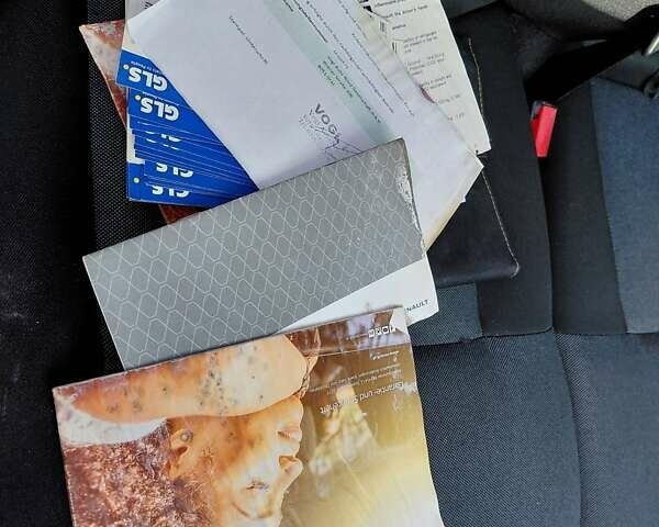 Белый Рено Мастер, объемом двигателя 2.3 л и пробегом 179 тыс. км за 19600 $, фото 39 на Automoto.ua