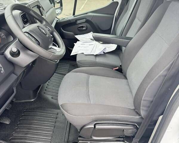 Білий Рено Мастєр, об'ємом двигуна 2.3 л та пробігом 257 тис. км за 18900 $, фото 41 на Automoto.ua