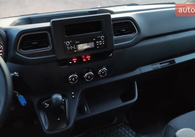 Белый Рено Мастер, объемом двигателя 2.3 л и пробегом 237 тыс. км за 17700 $, фото 37 на Automoto.ua