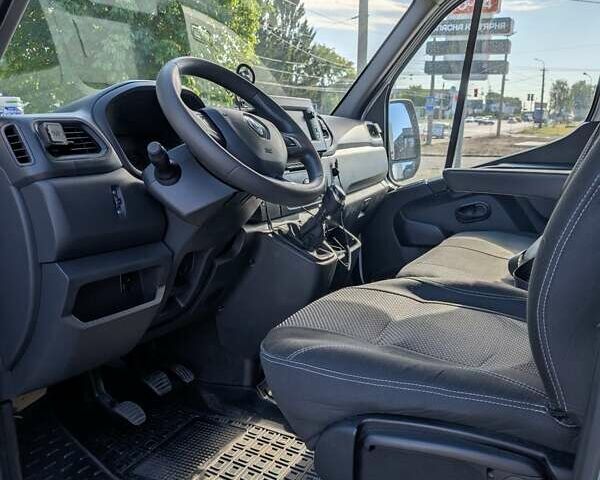 Белый Рено Мастер, объемом двигателя 2.3 л и пробегом 195 тыс. км за 23200 $, фото 31 на Automoto.ua