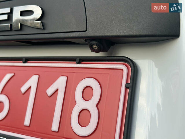 Белый Рено Мастер, объемом двигателя 2.3 л и пробегом 147 тыс. км за 19650 $, фото 21 на Automoto.ua