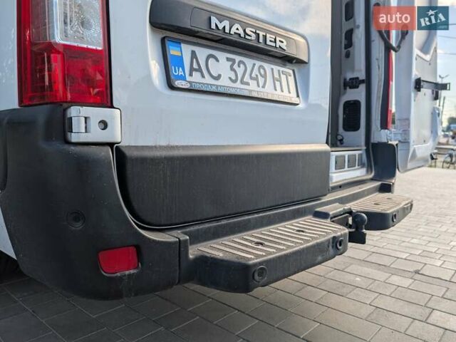 Белый Рено Мастер, объемом двигателя 2.3 л и пробегом 195 тыс. км за 23200 $, фото 12 на Automoto.ua