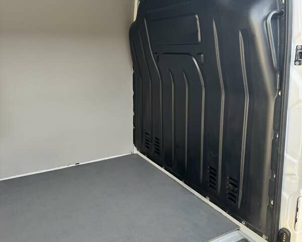Белый Рено Мастер, объемом двигателя 2.3 л и пробегом 182 тыс. км за 21900 $, фото 20 на Automoto.ua
