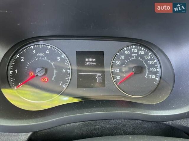 Белый Рено Мастер, объемом двигателя 2.3 л и пробегом 168 тыс. км за 20999 $, фото 13 на Automoto.ua