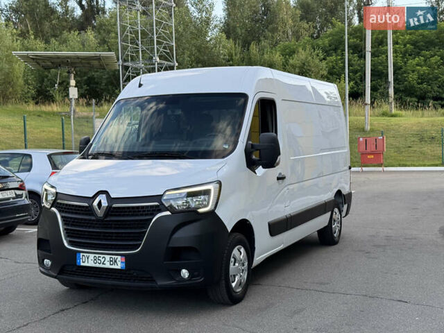 Белый Рено Мастер, объемом двигателя 2.3 л и пробегом 280 тыс. км за 18300 $, фото 2 на Automoto.ua