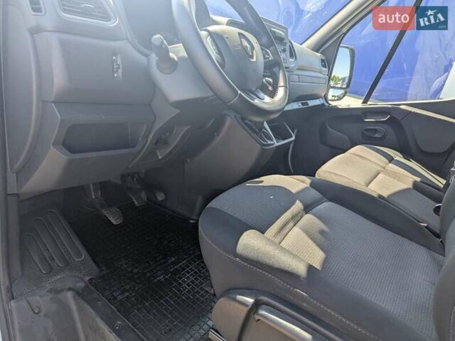 Білий Рено Мастєр, об'ємом двигуна 2.3 л та пробігом 176 тис. км за 18300 $, фото 8 на Automoto.ua