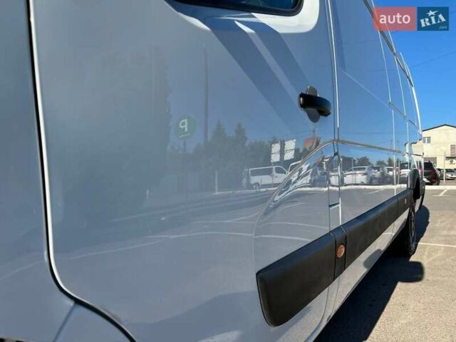 Белый Рено Мастер, объемом двигателя 2.3 л и пробегом 191 тыс. км за 21999 $, фото 25 на Automoto.ua