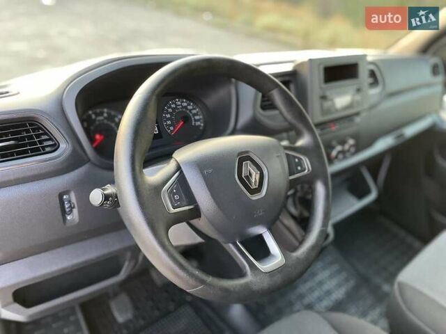 Белый Рено Мастер, объемом двигателя 2.3 л и пробегом 180 тыс. км за 18900 $, фото 31 на Automoto.ua