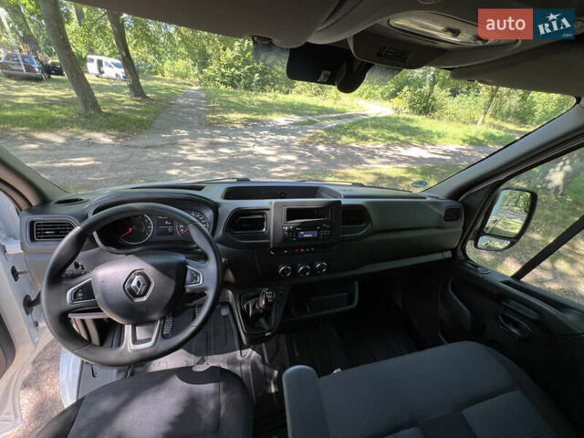 Белый Рено Мастер, объемом двигателя 2.3 л и пробегом 174 тыс. км за 18999 $, фото 15 на Automoto.ua