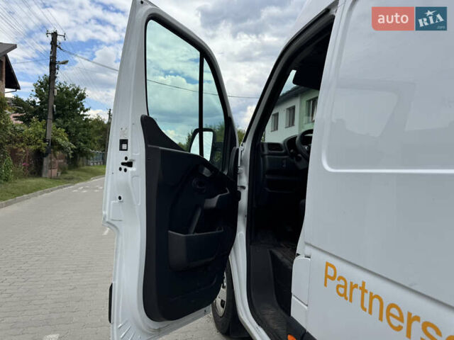 Білий Рено Мастєр, об'ємом двигуна 2.3 л та пробігом 225 тис. км за 23245 $, фото 178 на Automoto.ua