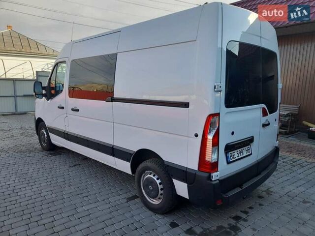 Белый Рено Мастер, объемом двигателя 2.3 л и пробегом 208 тыс. км за 19500 $, фото 5 на Automoto.ua