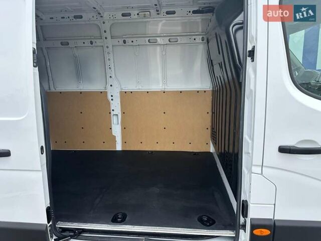 Белый Рено Мастер, объемом двигателя 2.3 л и пробегом 189 тыс. км за 19700 $, фото 28 на Automoto.ua