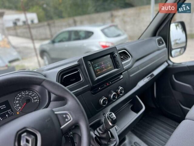 Белый Рено Мастер, объемом двигателя 2.3 л и пробегом 187 тыс. км за 19500 $, фото 3 на Automoto.ua