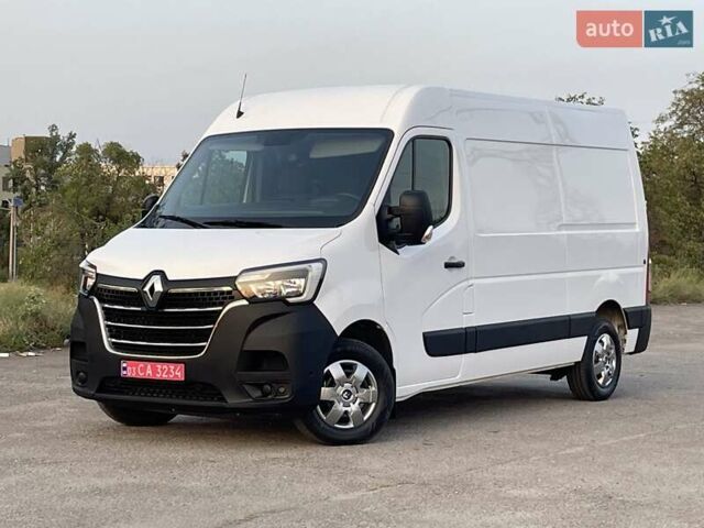 Белый Рено Мастер, объемом двигателя 2.3 л и пробегом 180 тыс. км за 18700 $, фото 3 на Automoto.ua