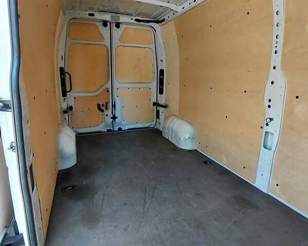 Белый Рено Мастер, объемом двигателя 2.3 л и пробегом 353 тыс. км за 18999 $, фото 20 на Automoto.ua