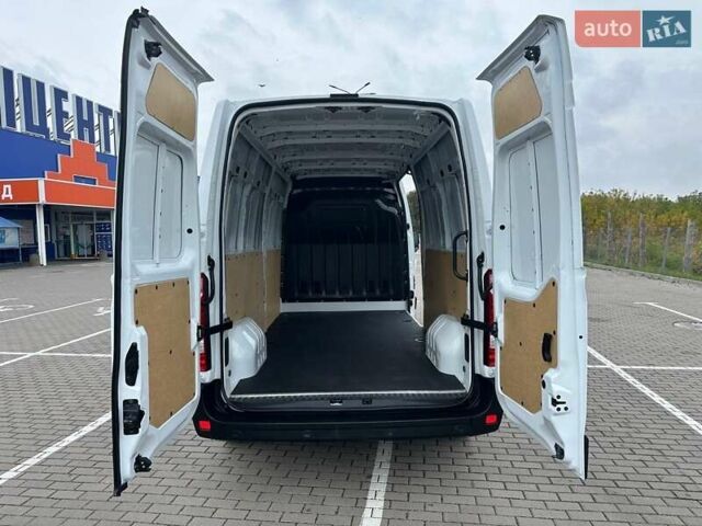 Белый Рено Мастер, объемом двигателя 2.3 л и пробегом 189 тыс. км за 19700 $, фото 25 на Automoto.ua